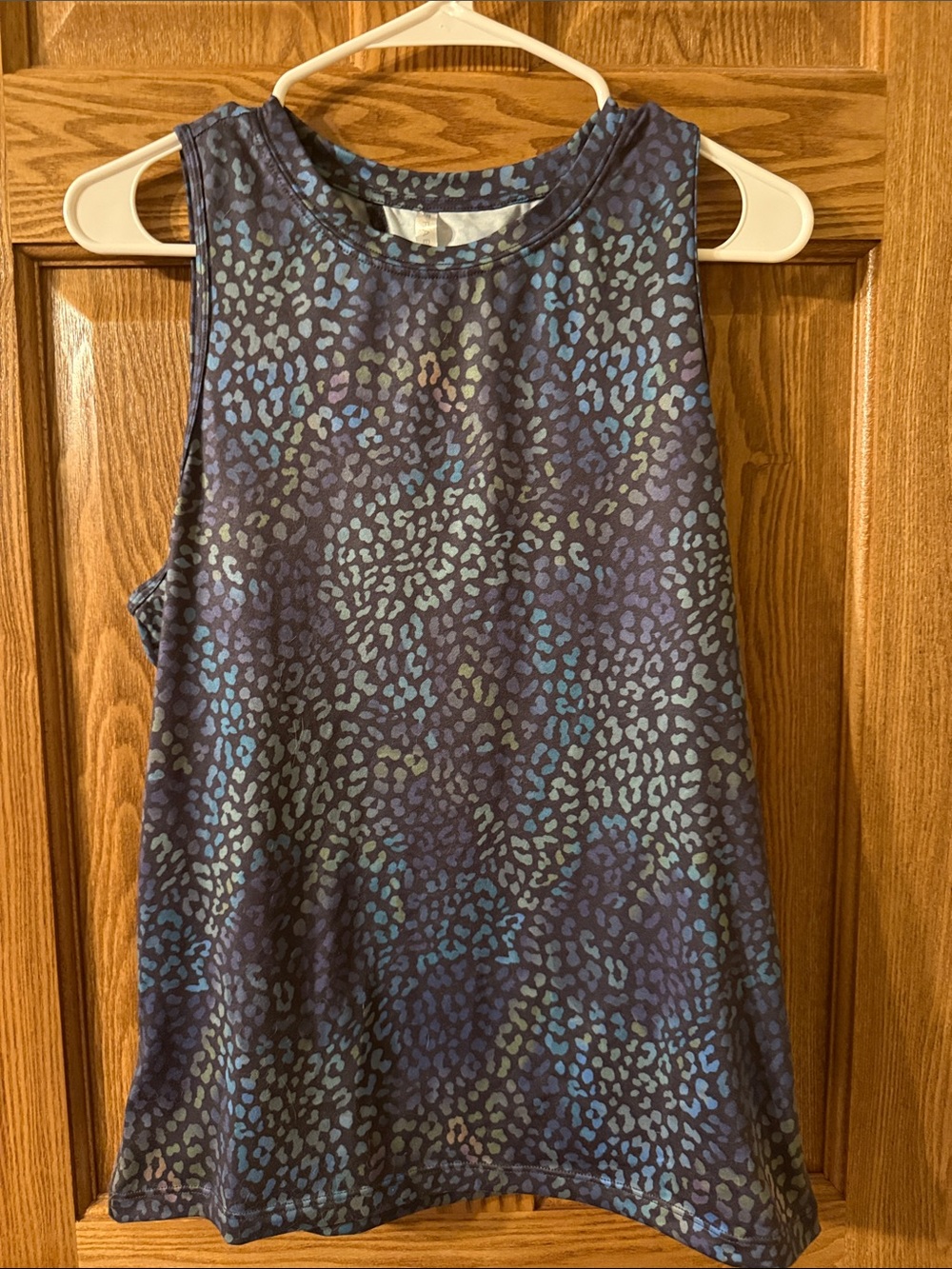 Fabletics - open back tank - Picture 3 of 5